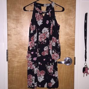 Flowy floral long sleeved dress